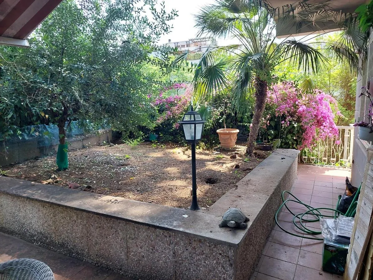 Appartamento Con Giardino In Zona Ponte Milvio E Stadio Olimpico Rome 0*,  Italy